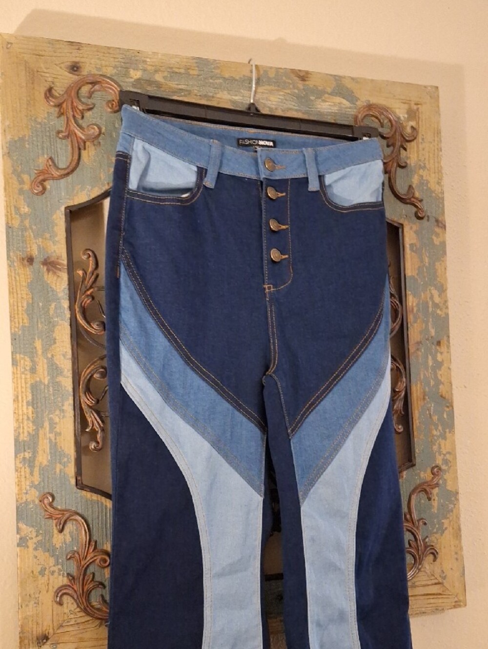 Fashion Nova Two-Tone Blue Patchwork Flare Jeans. Size 3 - Picture 7 of 11